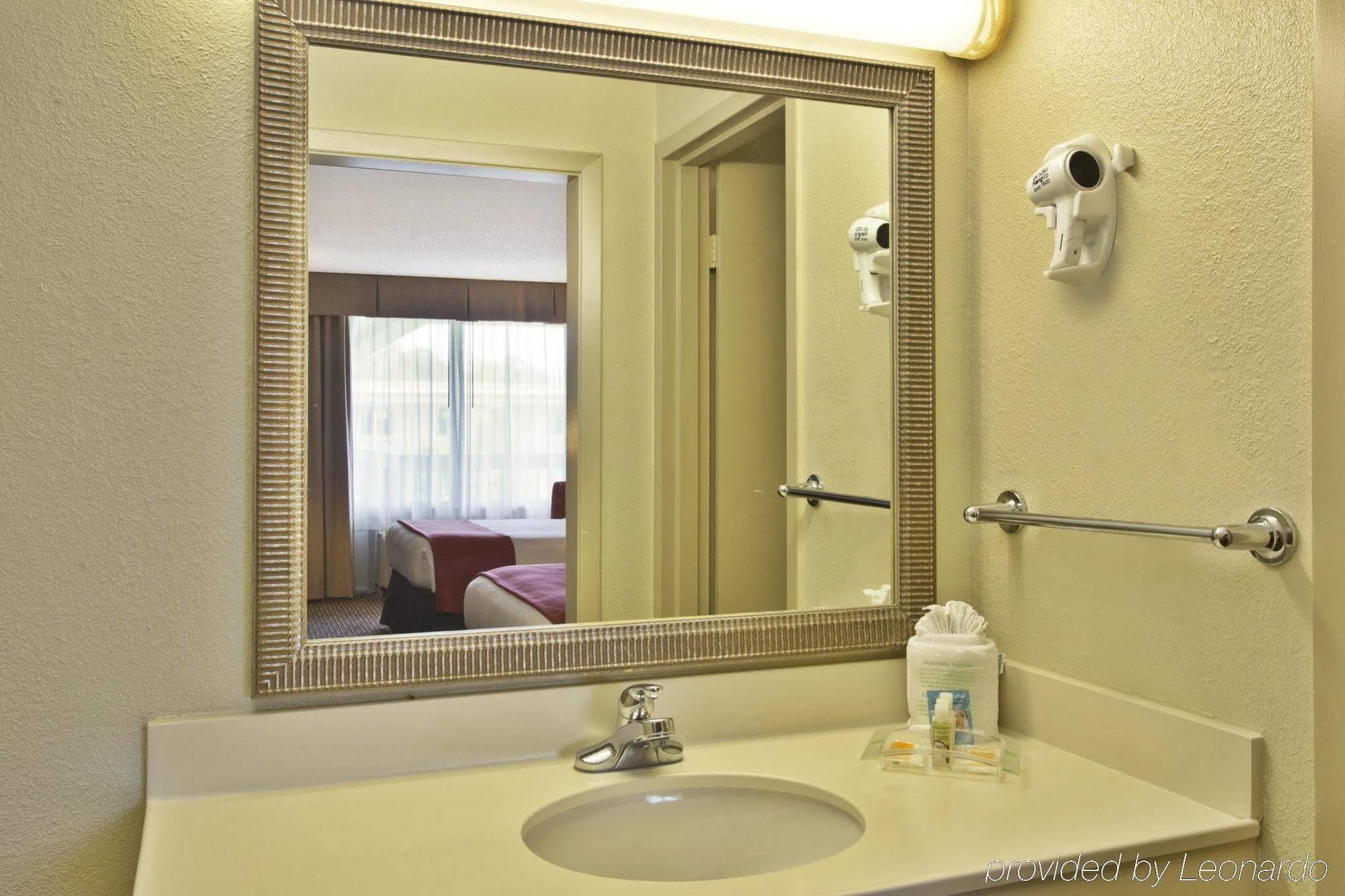 Holiday Inn Baton Rouge-South By Ihg Экстерьер фото